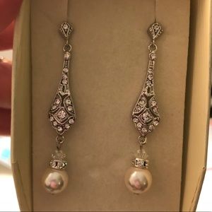 Swarovski pearl drop dangle earrings -NEW